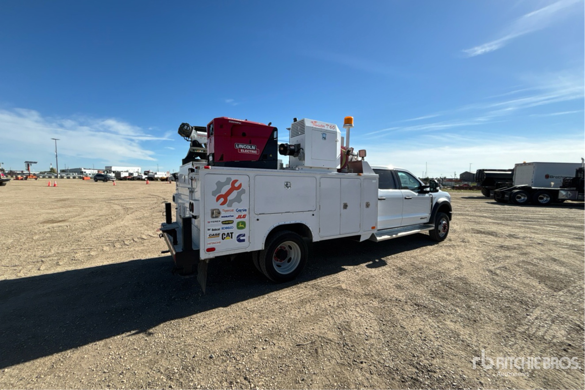 2023 Ford F-550