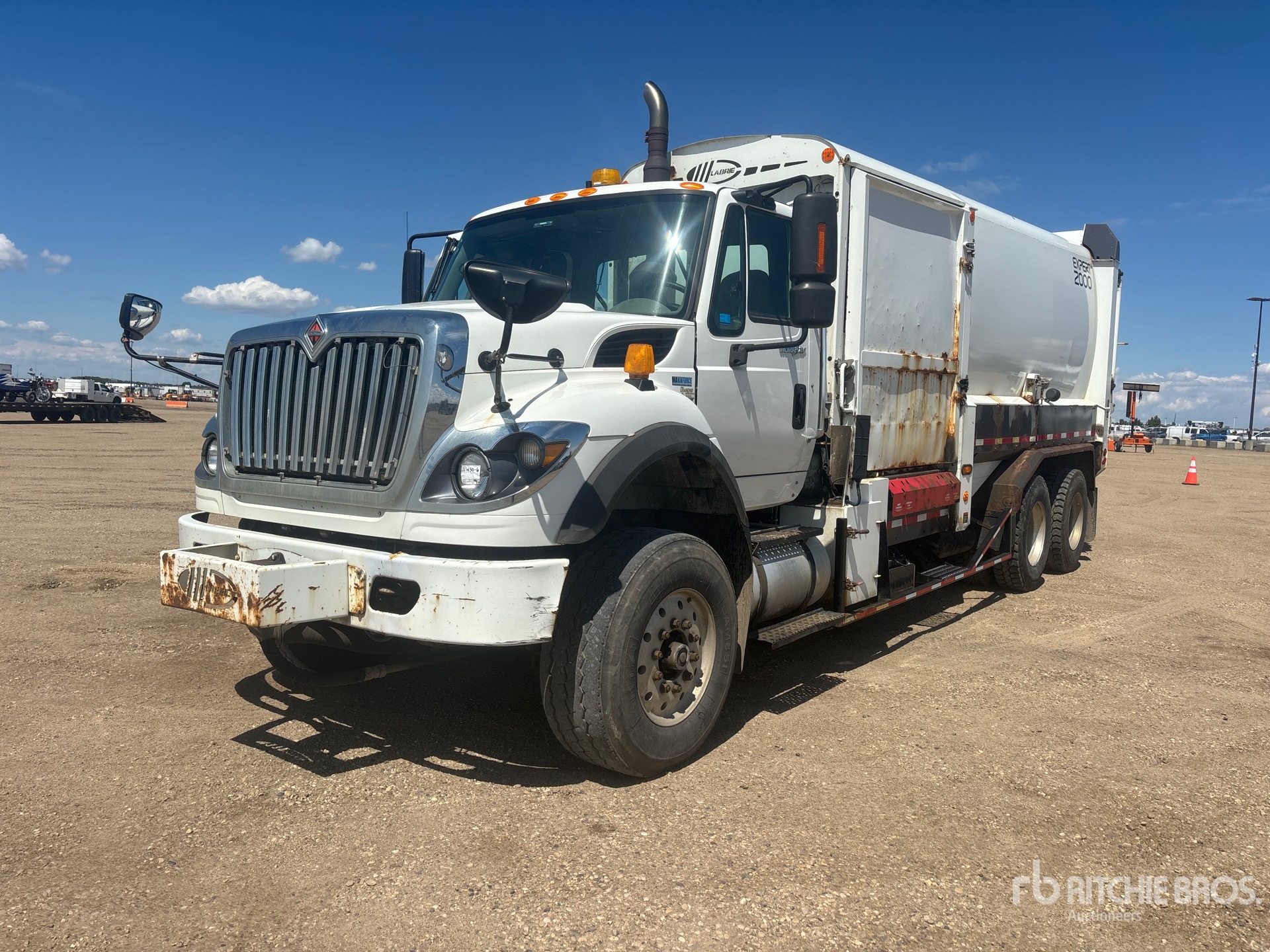 2011 International WORKSTAR 7400