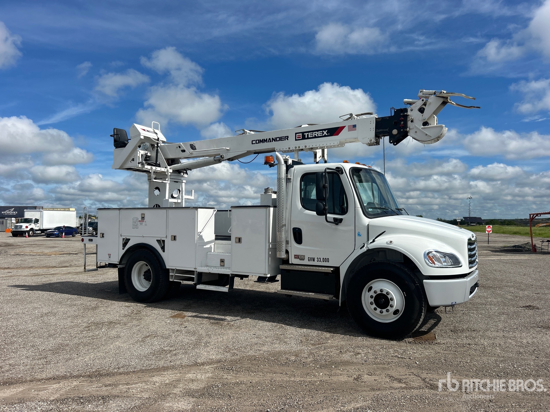 2024 Freightliner M2 106