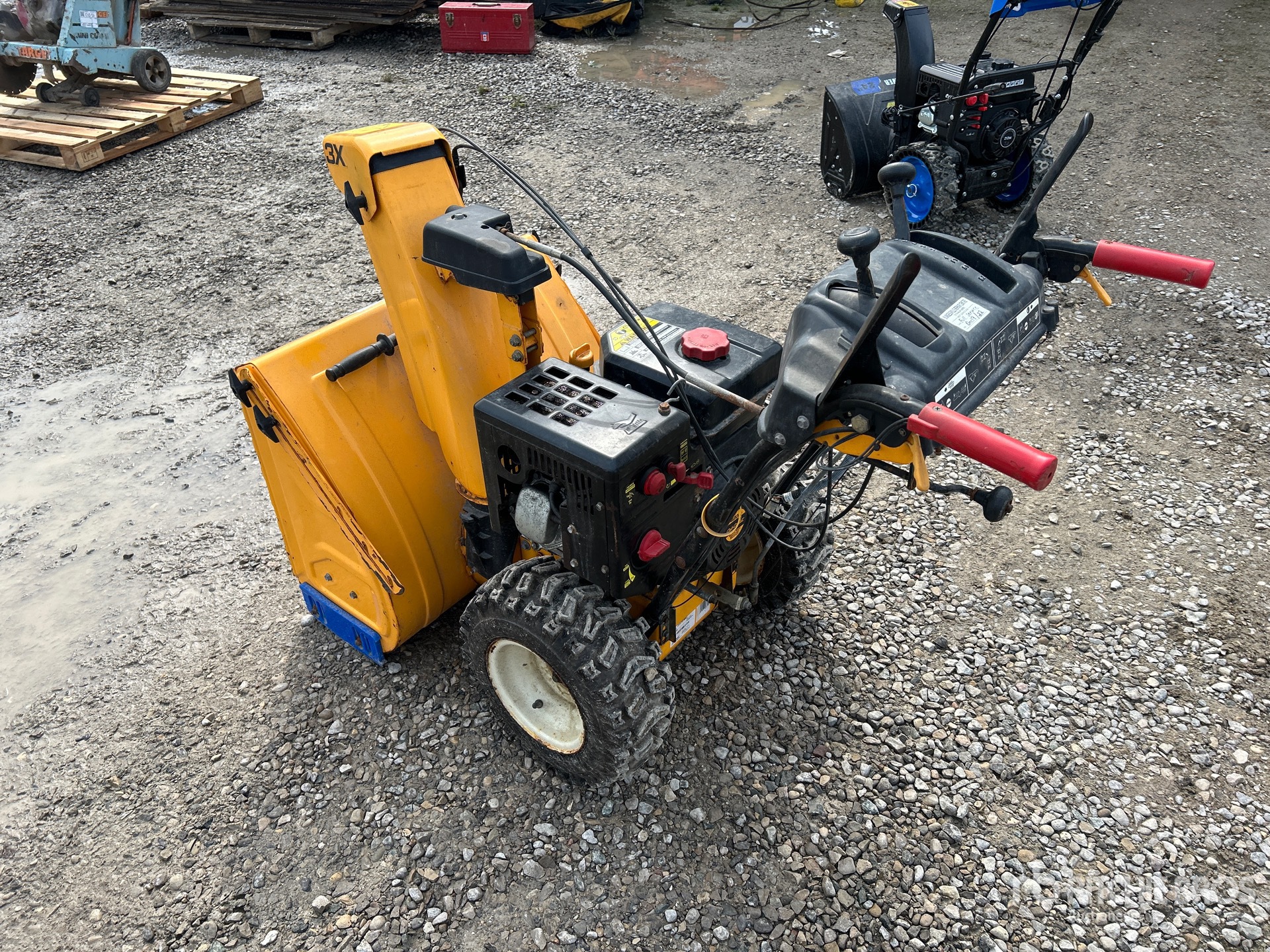 Cub Cadet 28 IN WALK-BEHIND