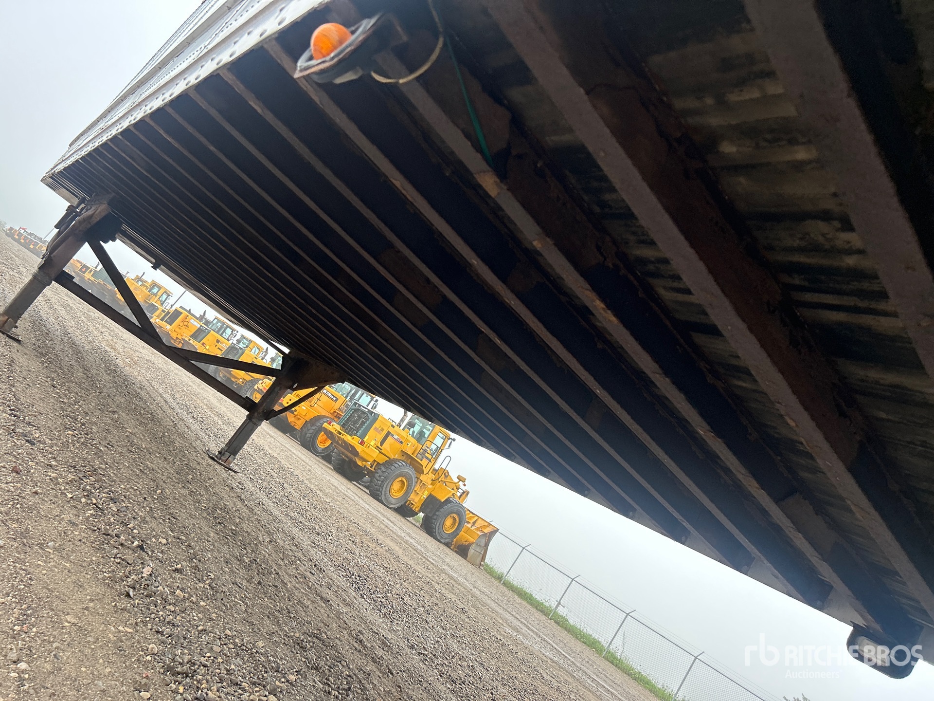 2011 Great Dane 53 FT X 102 IN T/A