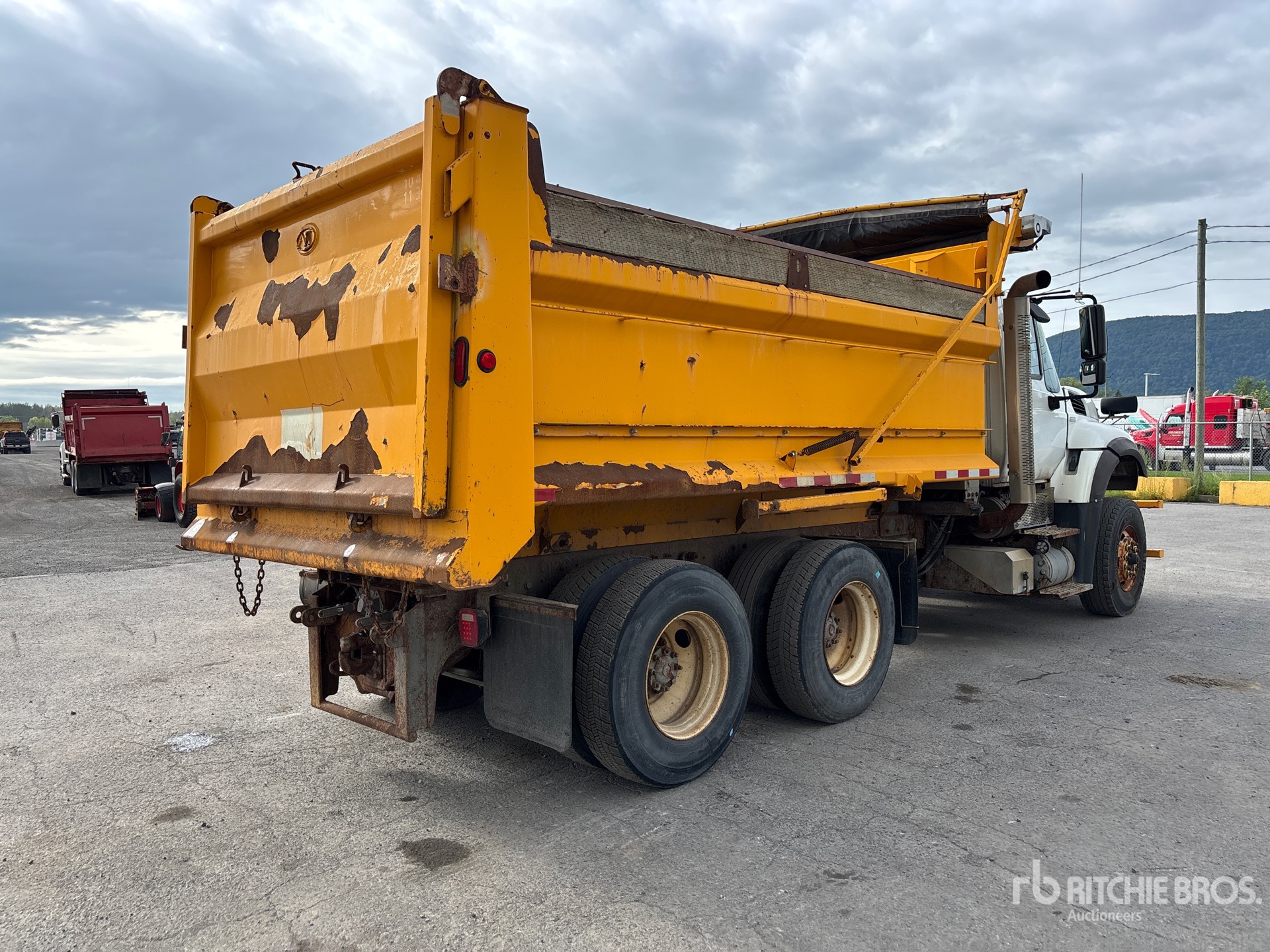 2011 International 7600