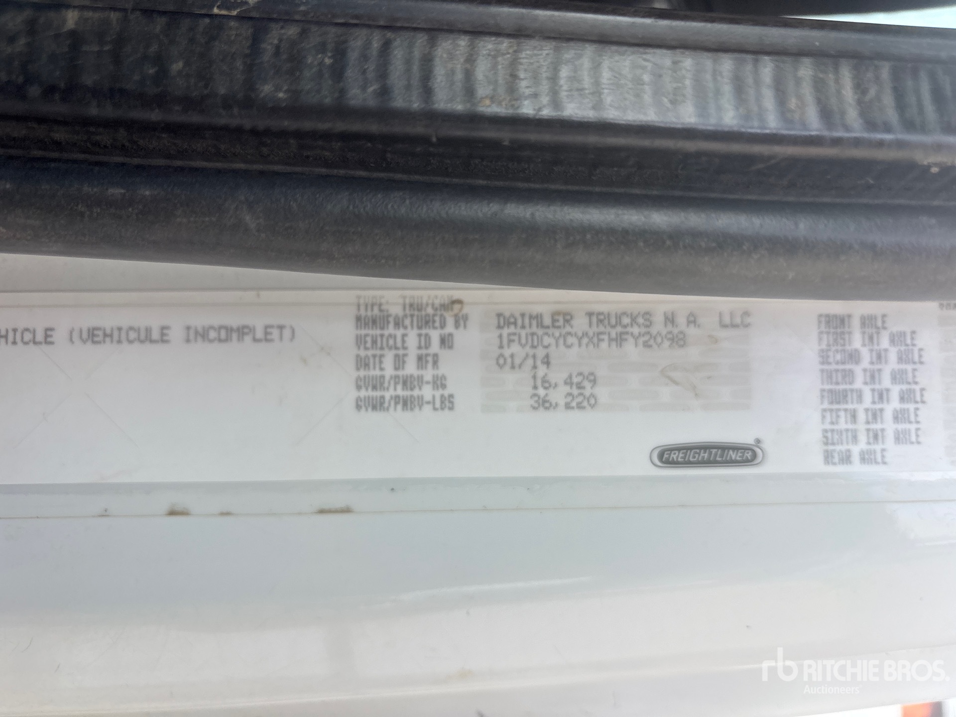 2015 Freightliner M2 106