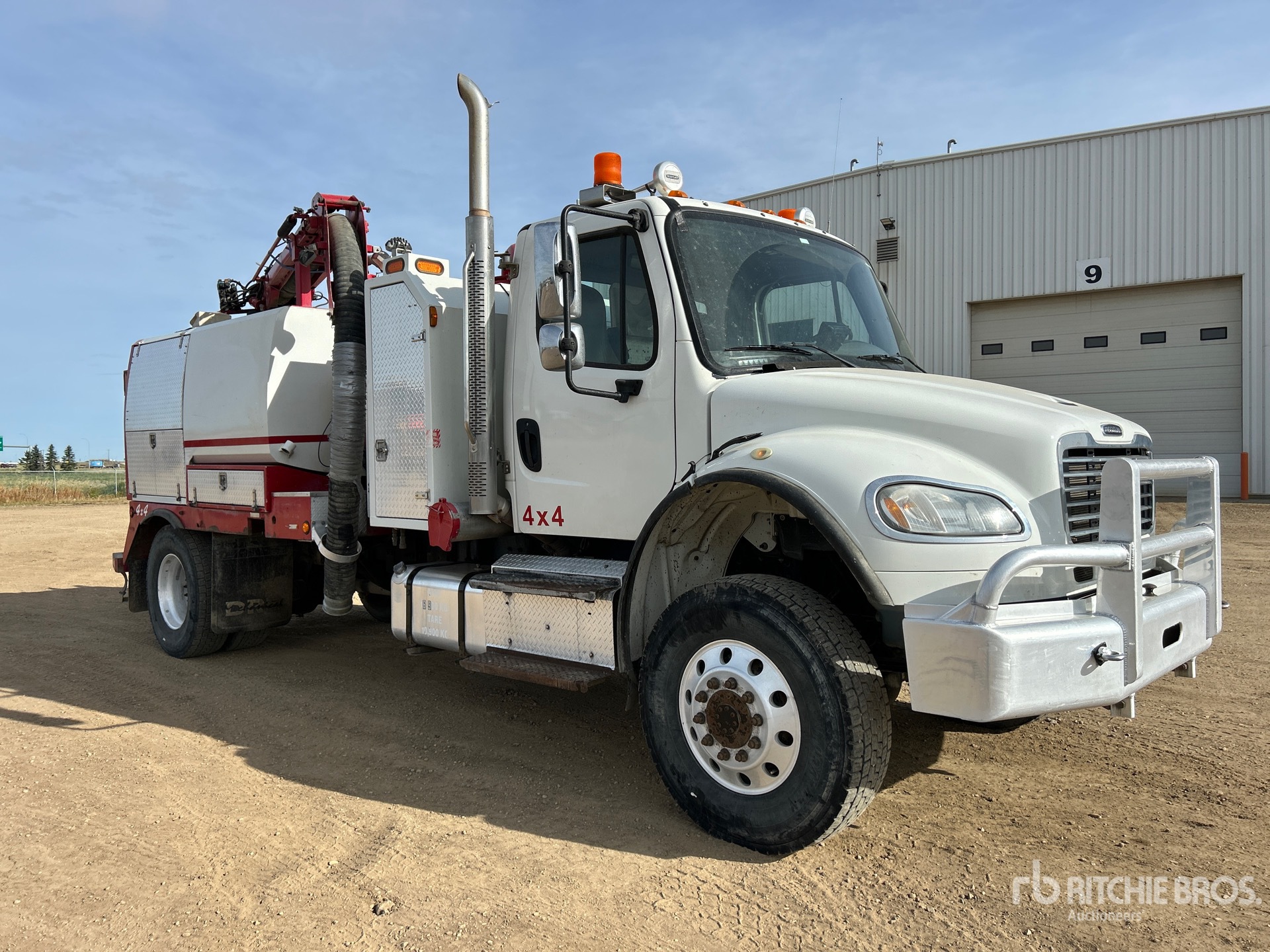 2015 Freightliner M2 106