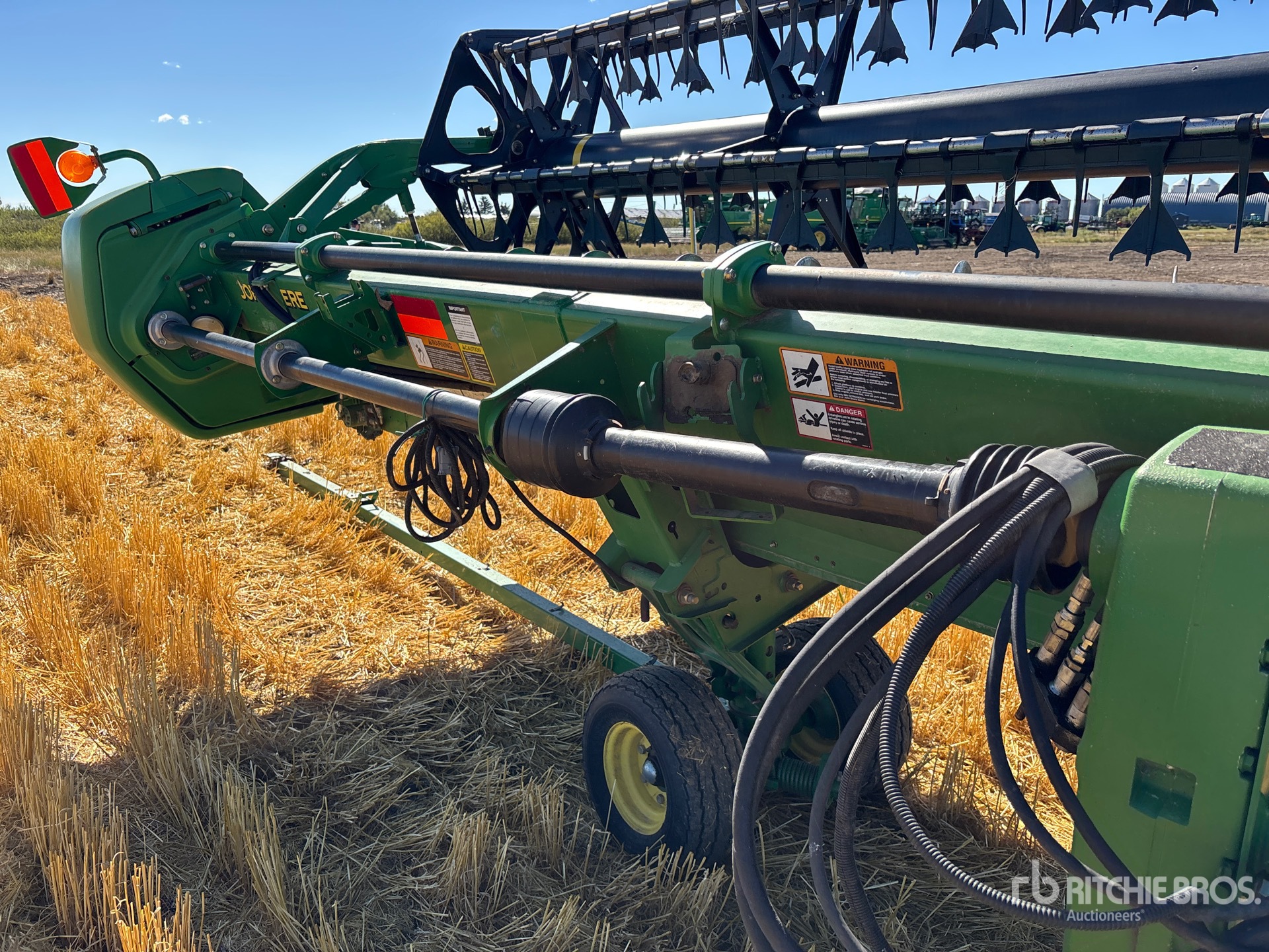 John Deere 635D