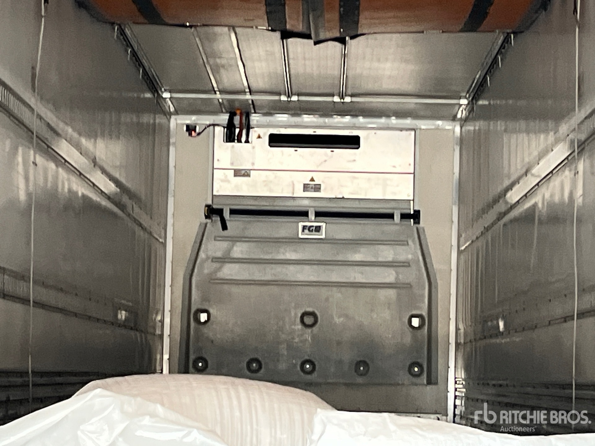 2016 Great Dane ESS-1119-12053