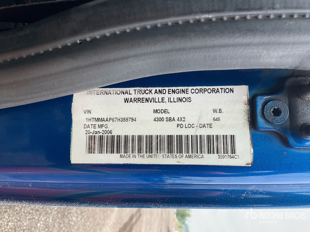 2007 International 4300 SBA