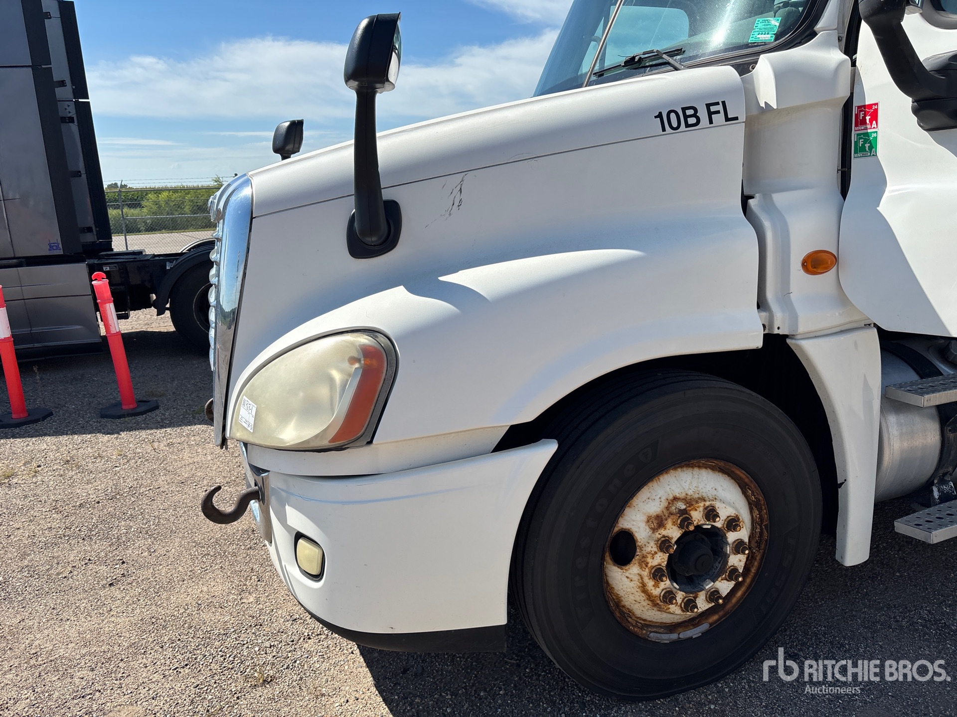 2010 Freightliner CASCADIA 125