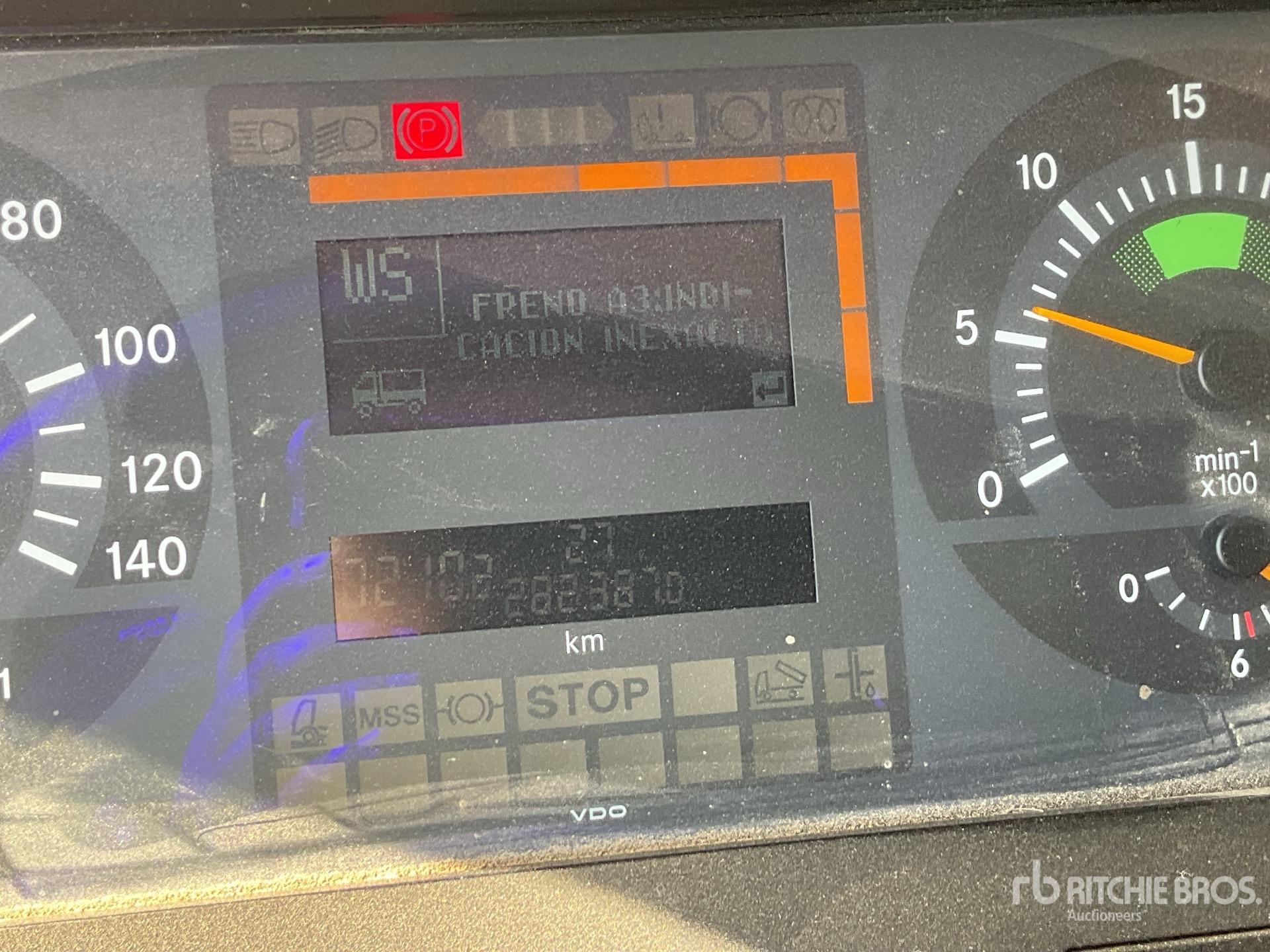 2003 Mercedes-Benz 1828
