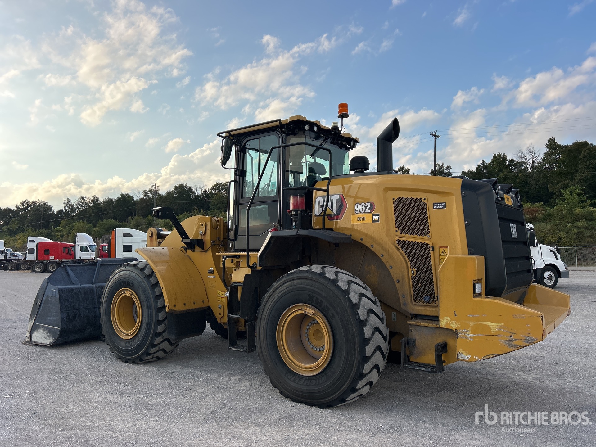 2024 Caterpillar 962
