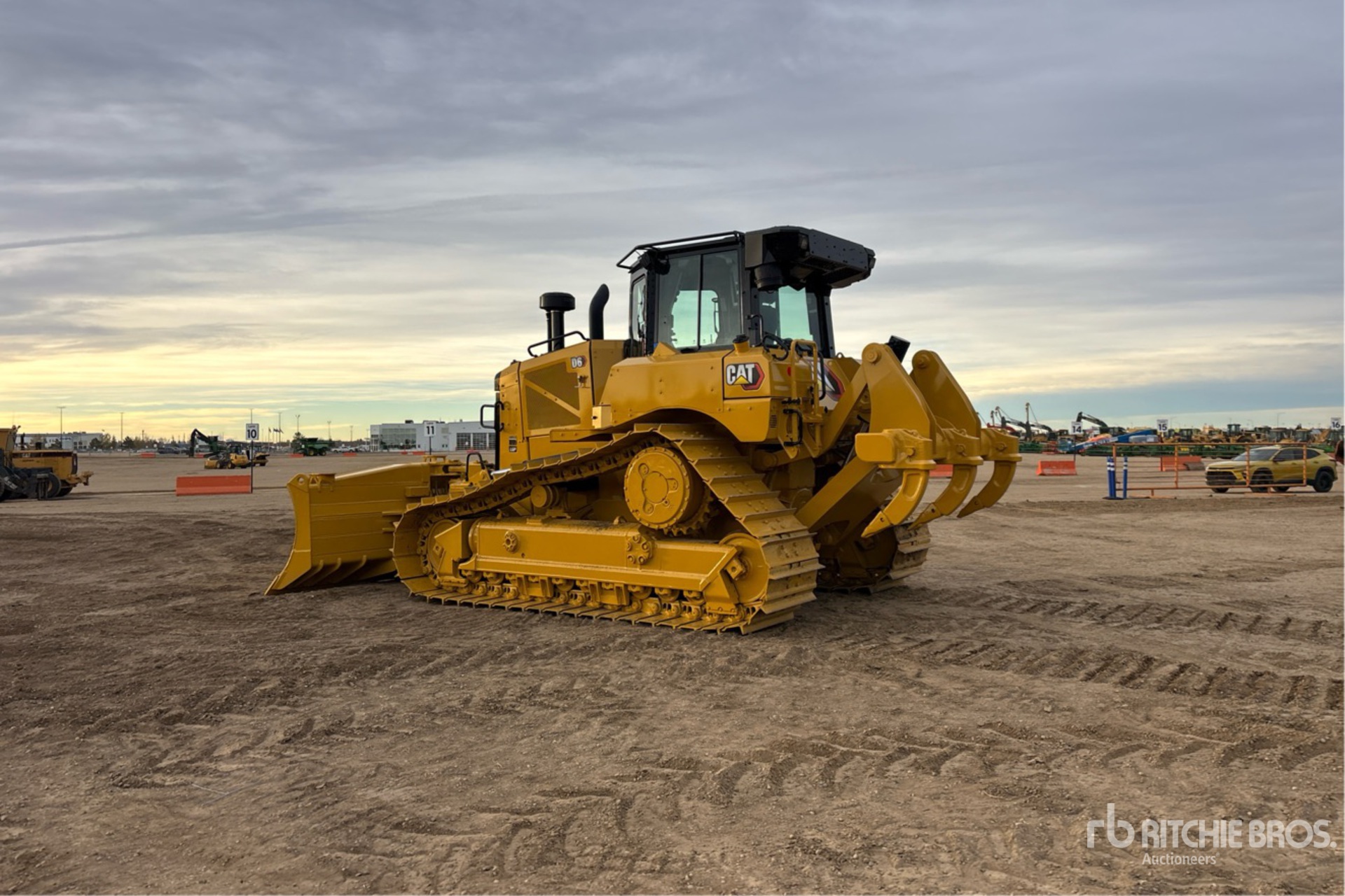 2021 Caterpillar D6 LGP