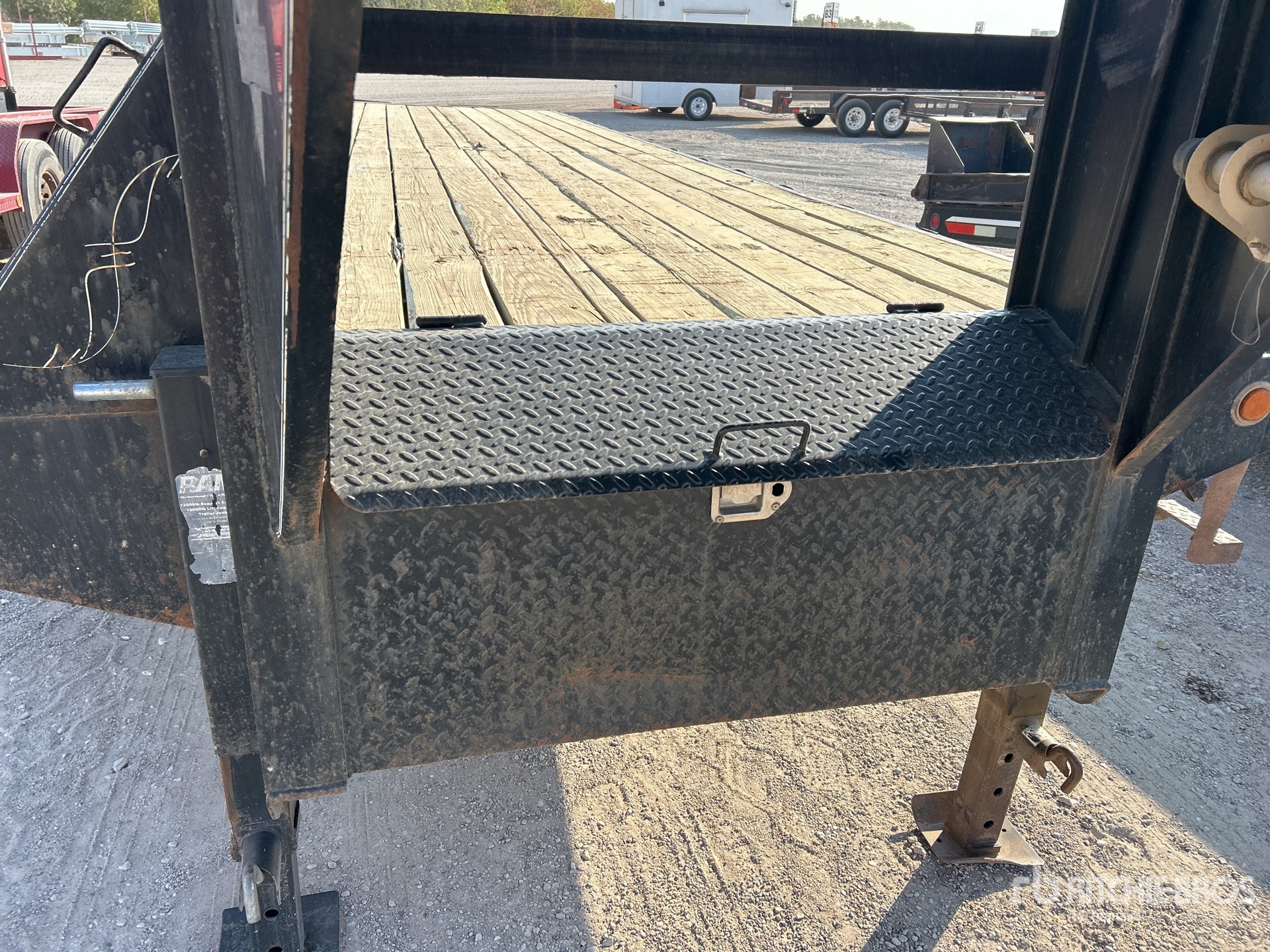 Pj Trailers 35 FT T/A GOOSENECK