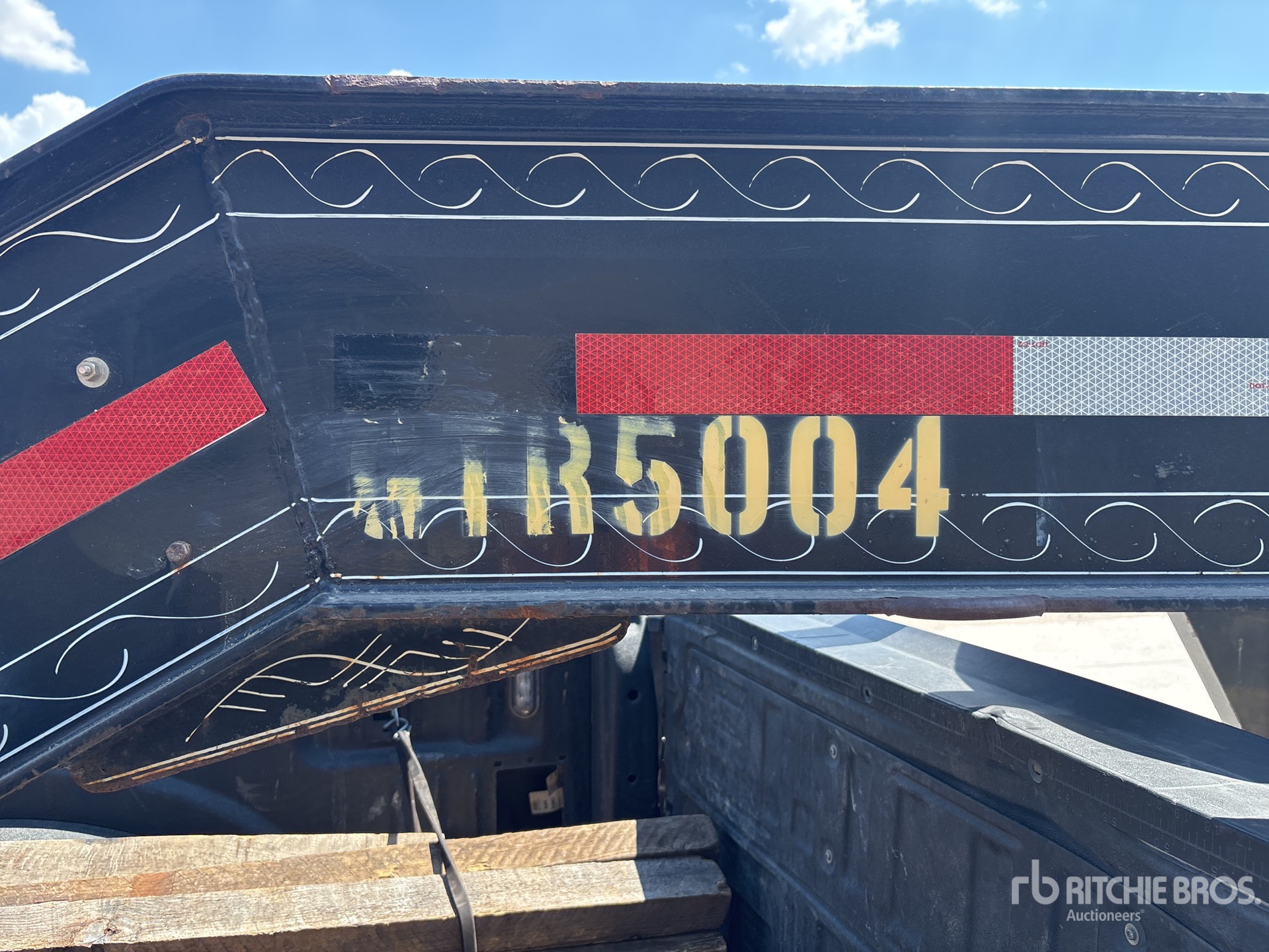 Pj Trailers 35 FT T/A GOOSENECK