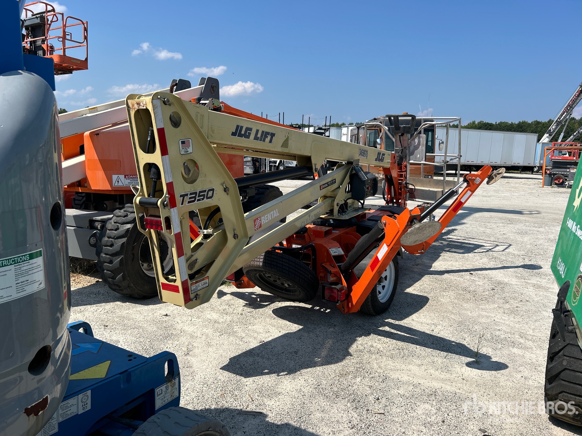 JLG T-350