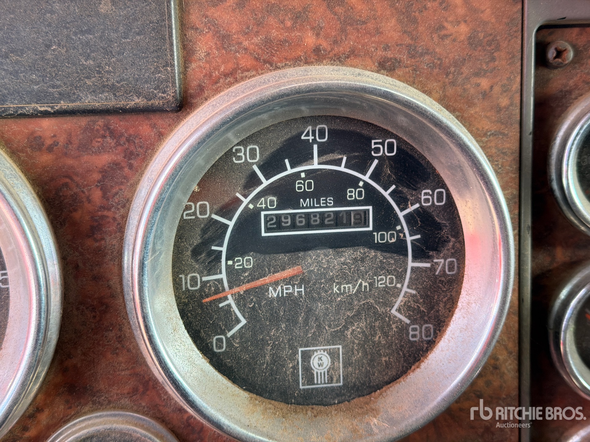 2003 Kenworth T660