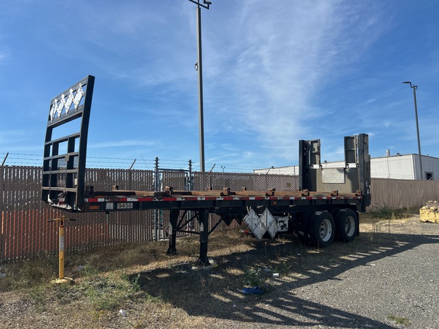 1973 27 ft T/A Pallet Flatbed Trailer