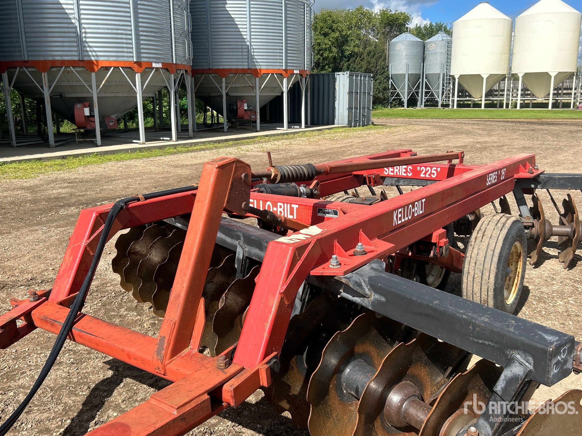 Kello-Bilt 225