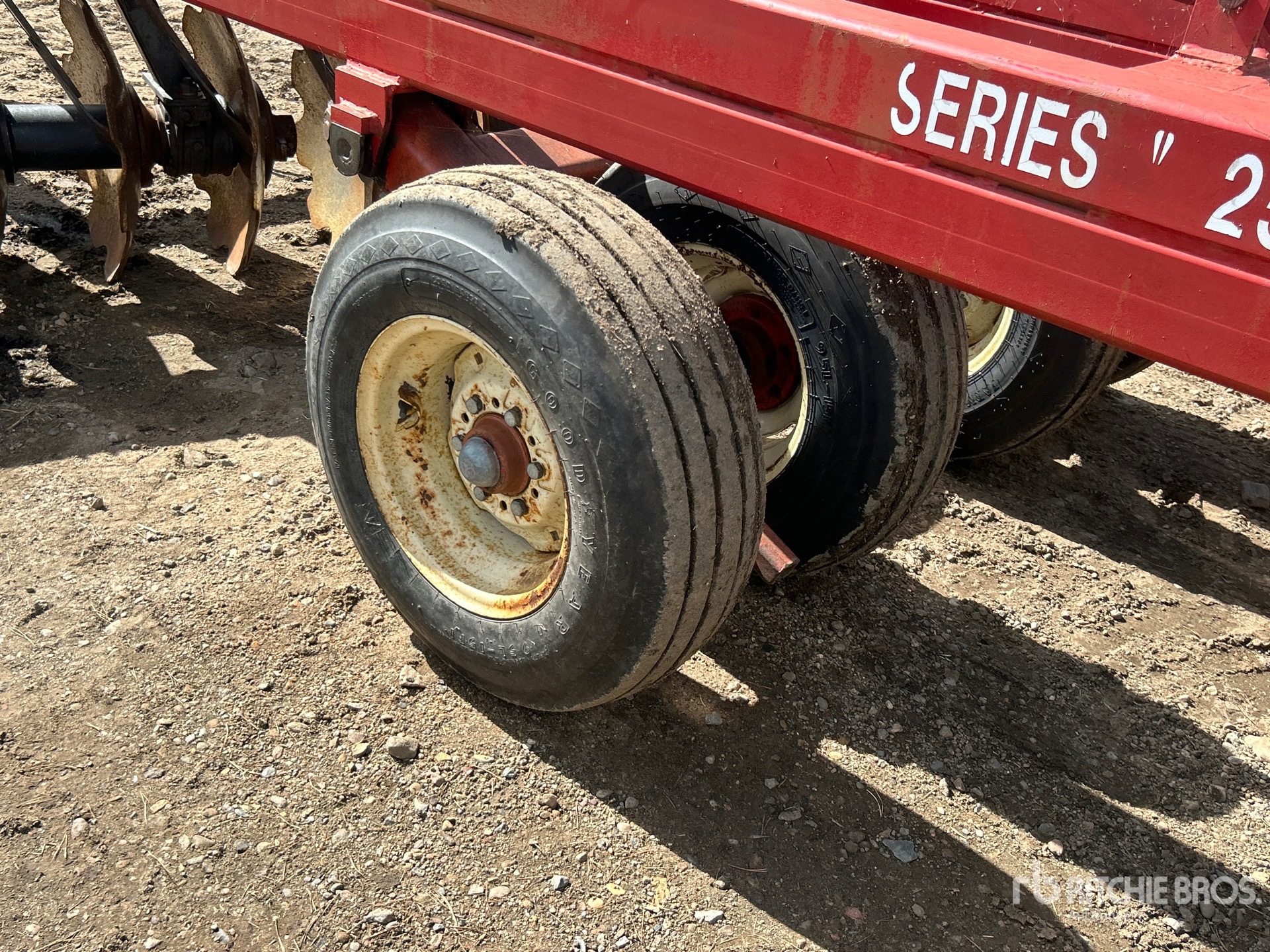 Kello-Bilt 225