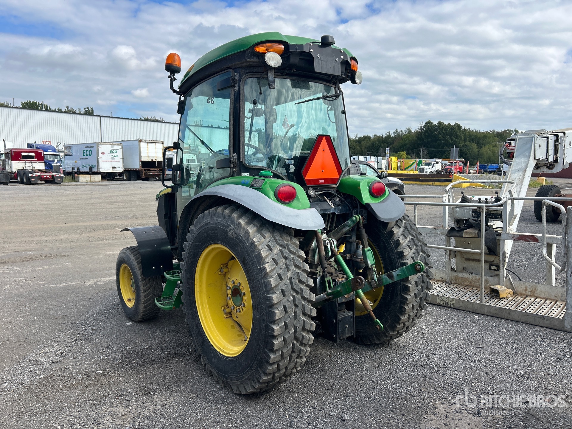 2021 John Deere 4066R