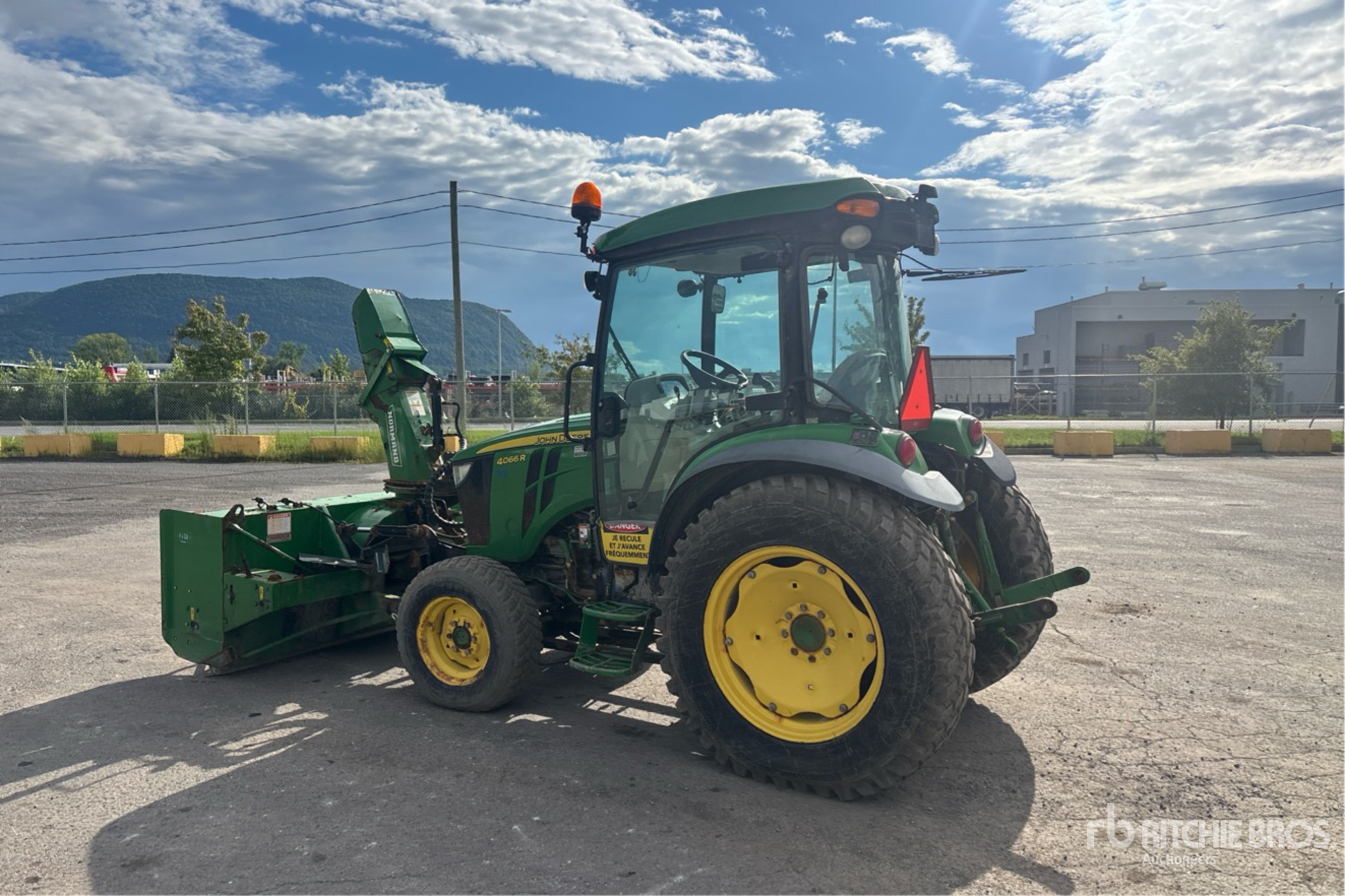 2021 John Deere 4066R