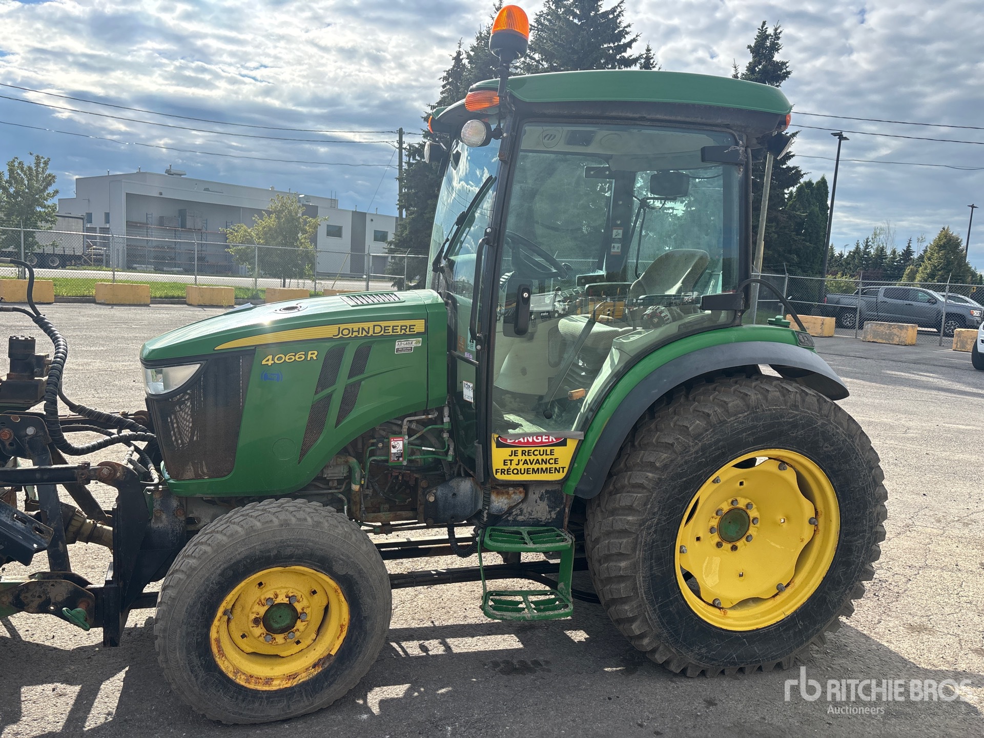 2021 John Deere 4066R