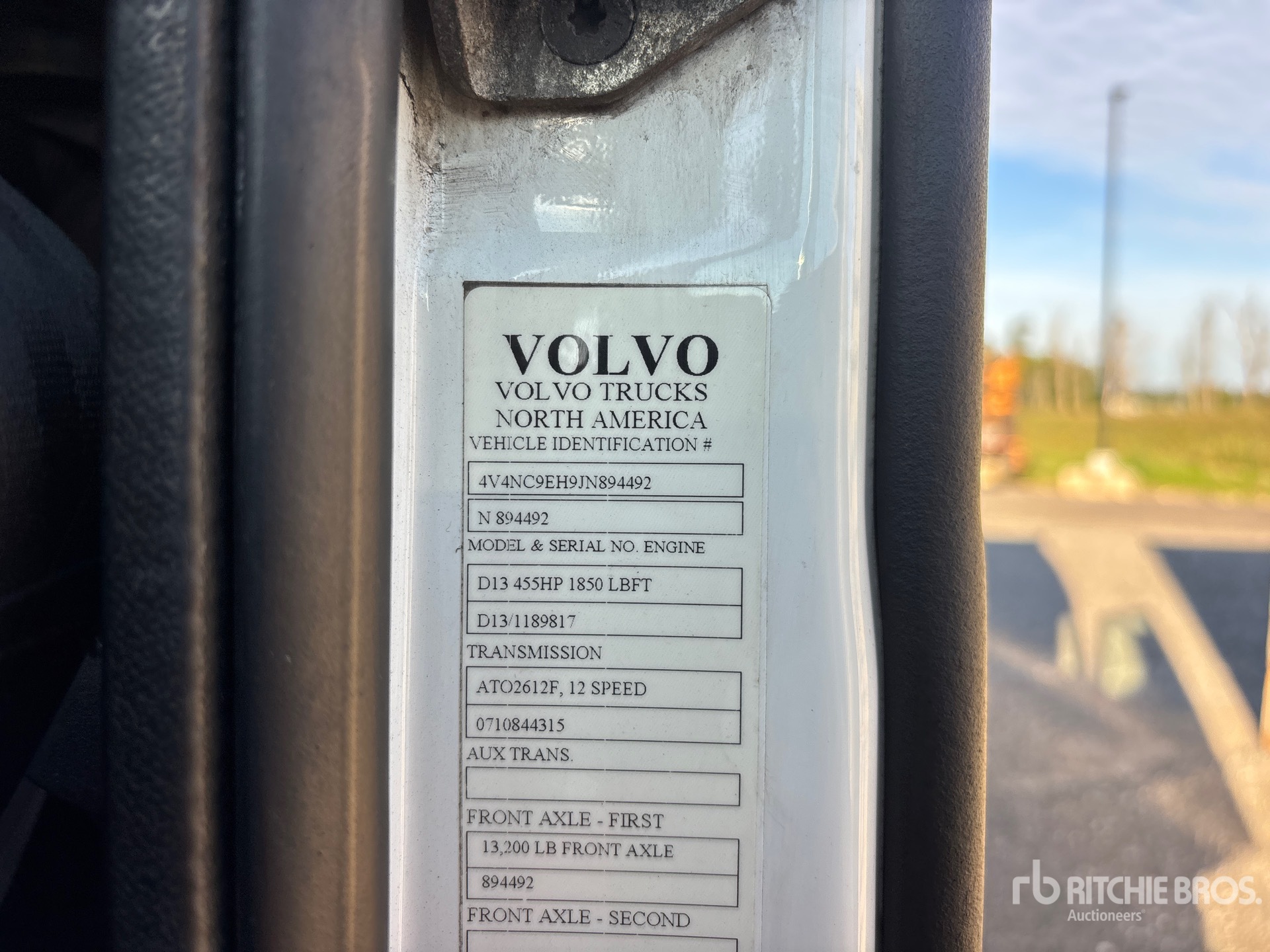 2018 Volvo VNL