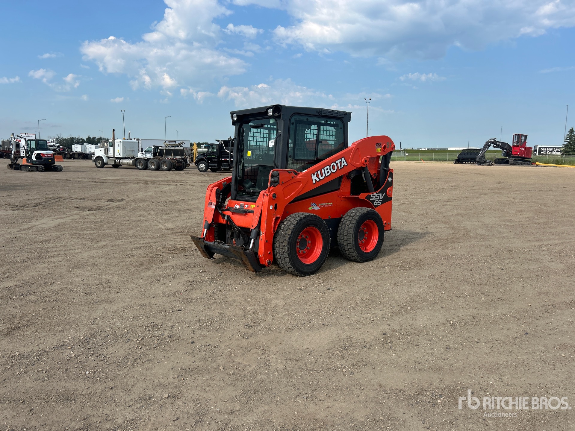 2021 Kubota SSV65