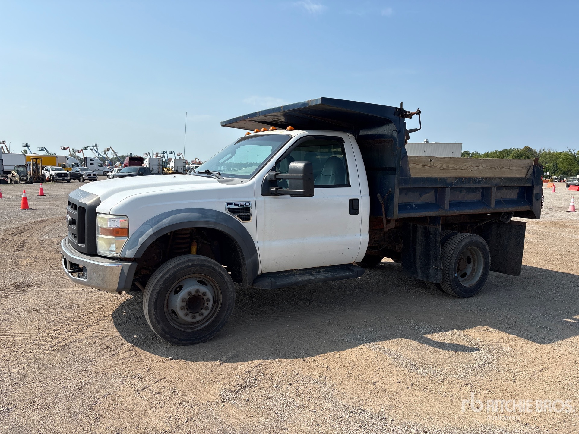 Photo of 2010 Ford F-550