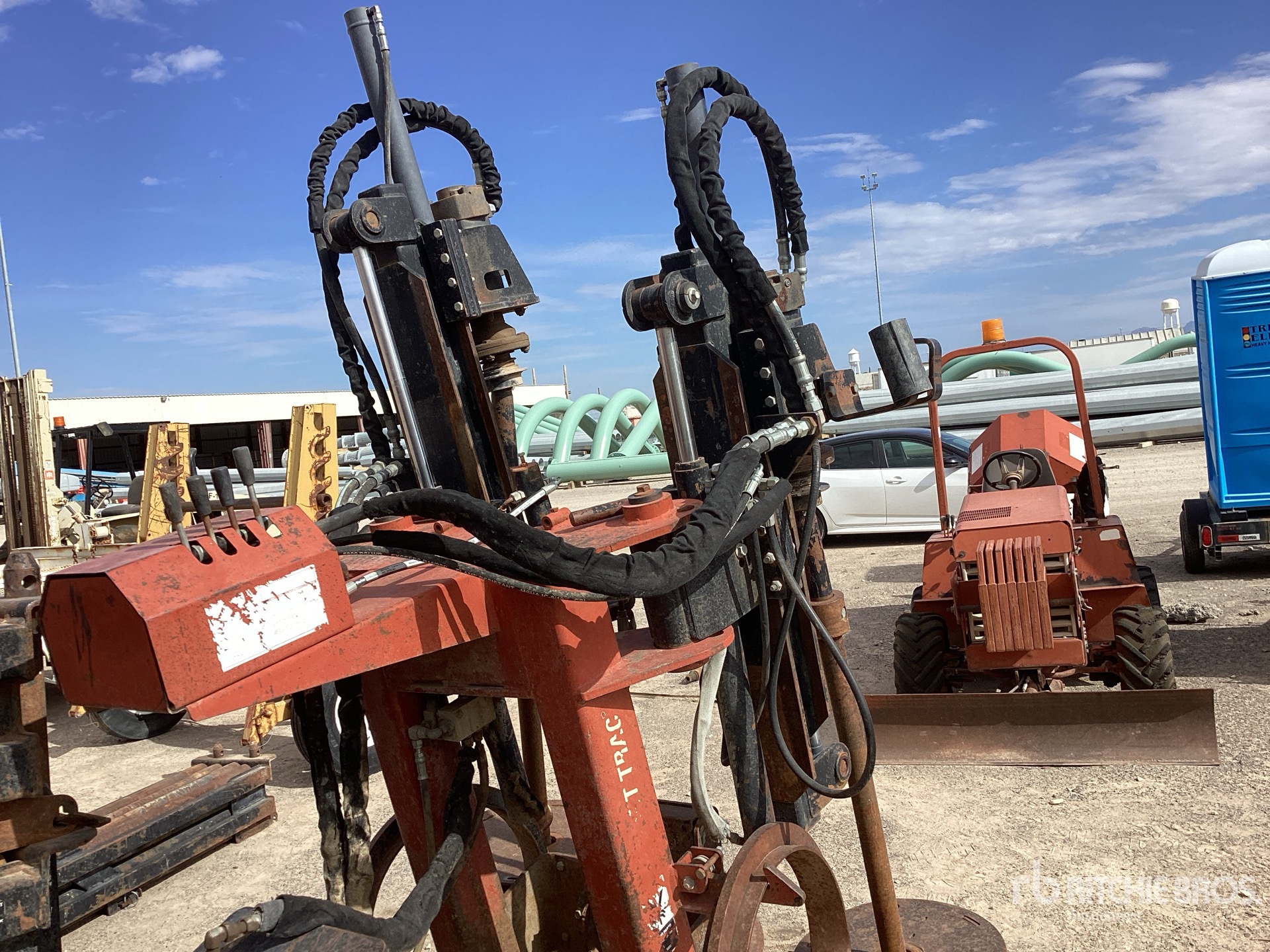 2001 Ditch Witch JT4020