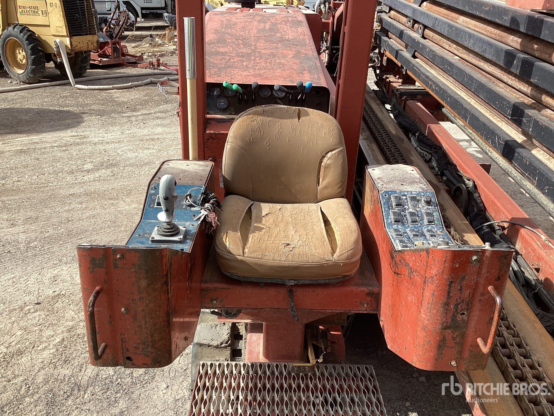2001 Ditch Witch JT4020