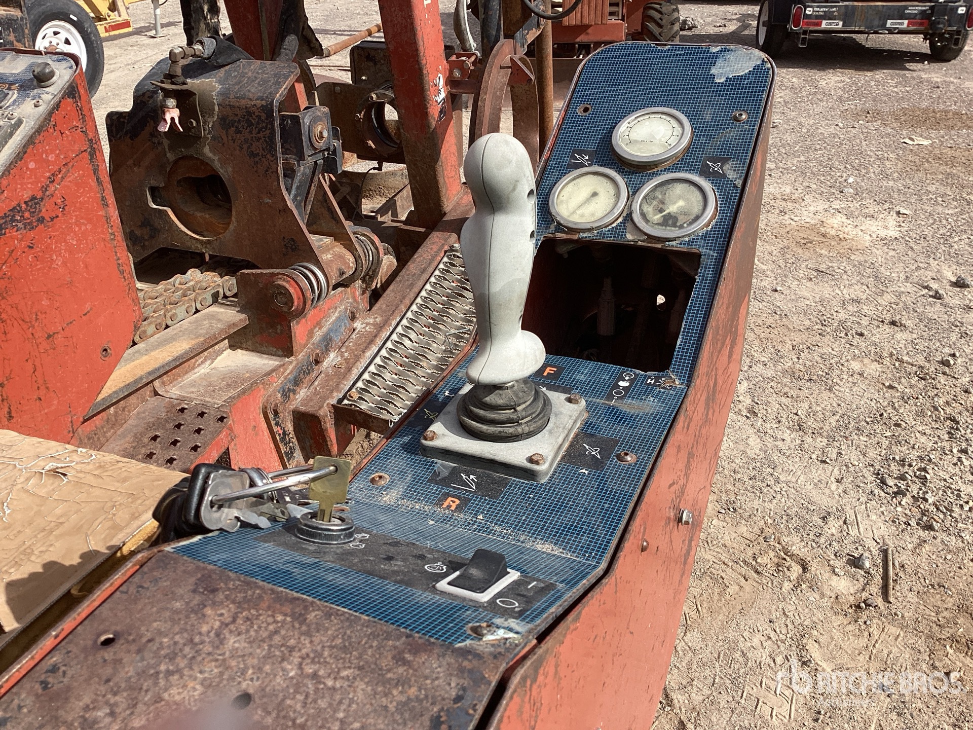 2001 Ditch Witch JT4020