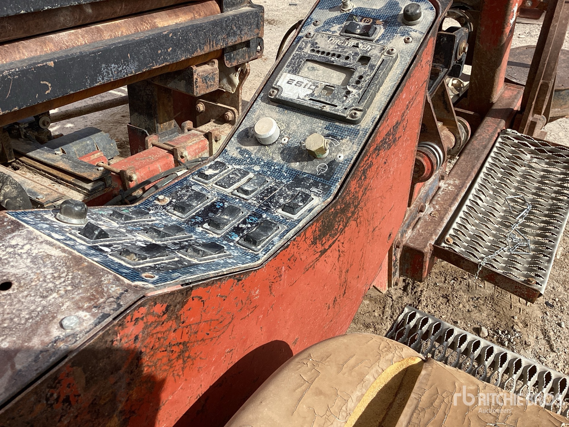 2001 Ditch Witch JT4020