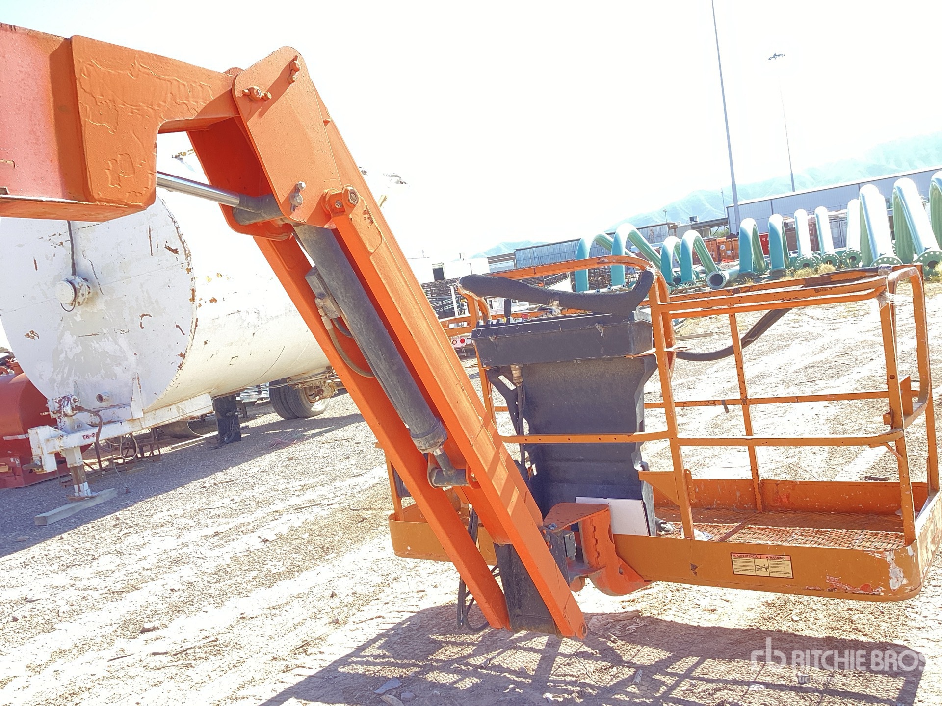 2007 JLG 800AJ