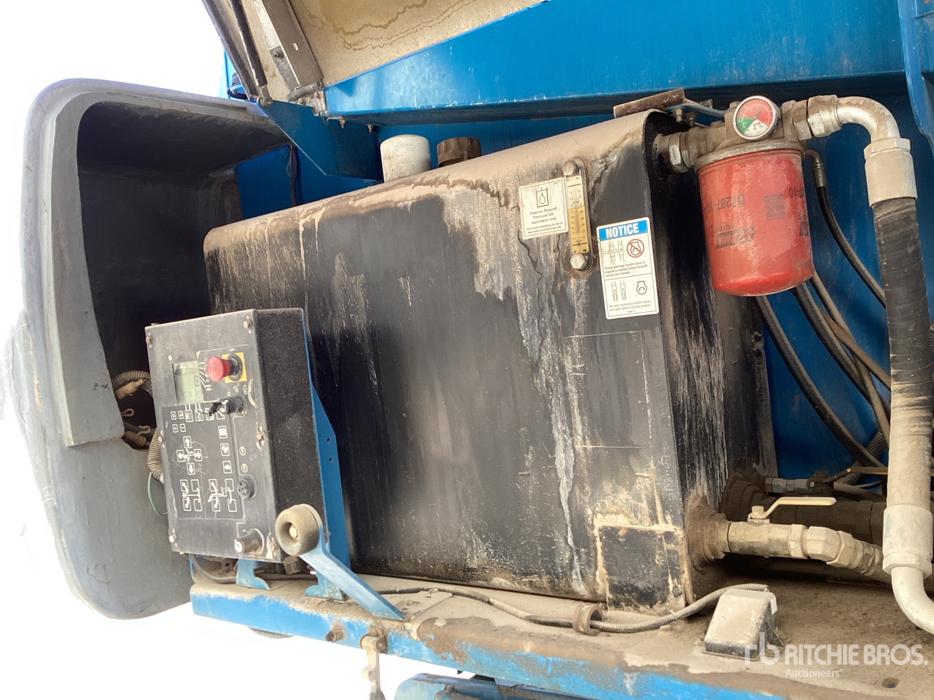 2008 Genie S-125
