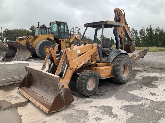 Case 590 Super L 4x4 Backhoe Loader