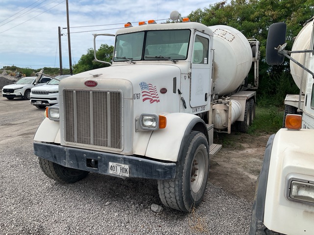 2006 Peterbilt 357 8x4 Mixer Truck