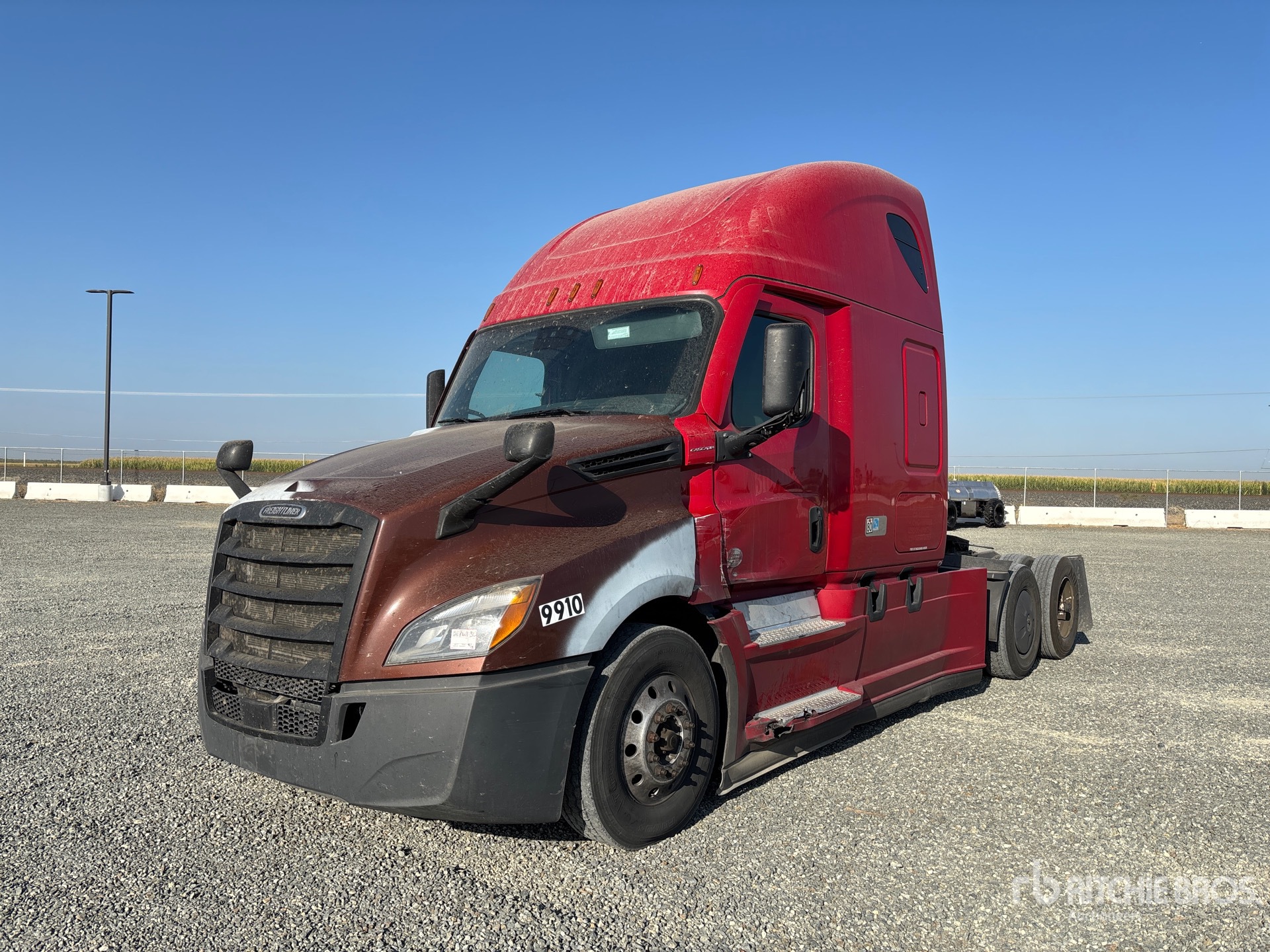 Photo of 2022 Freightliner CASCADIA 126