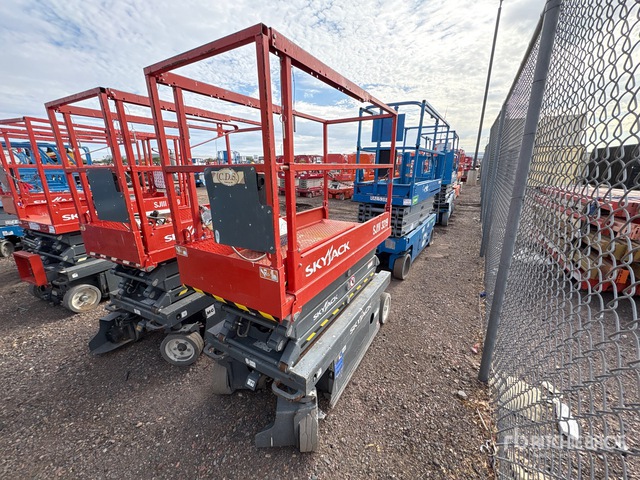 2016 Skyjack SJIII-3219 Scissor Lift