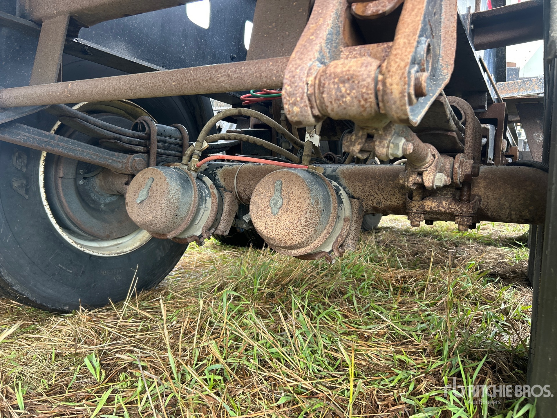 Haul-All 27 FT TRI/A SUPER B-TRAIN LEAD