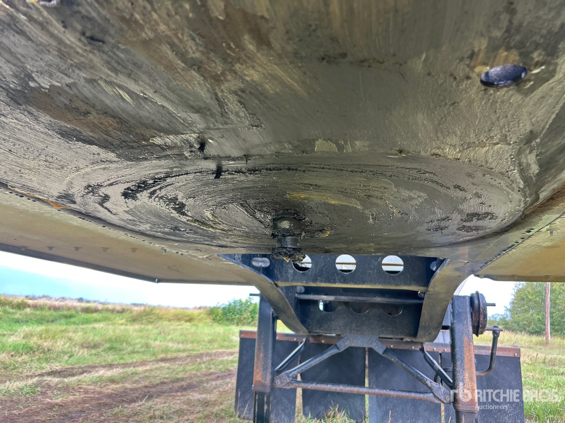 Haul-All 27 FT TRI/A SUPER B-TRAIN LEAD