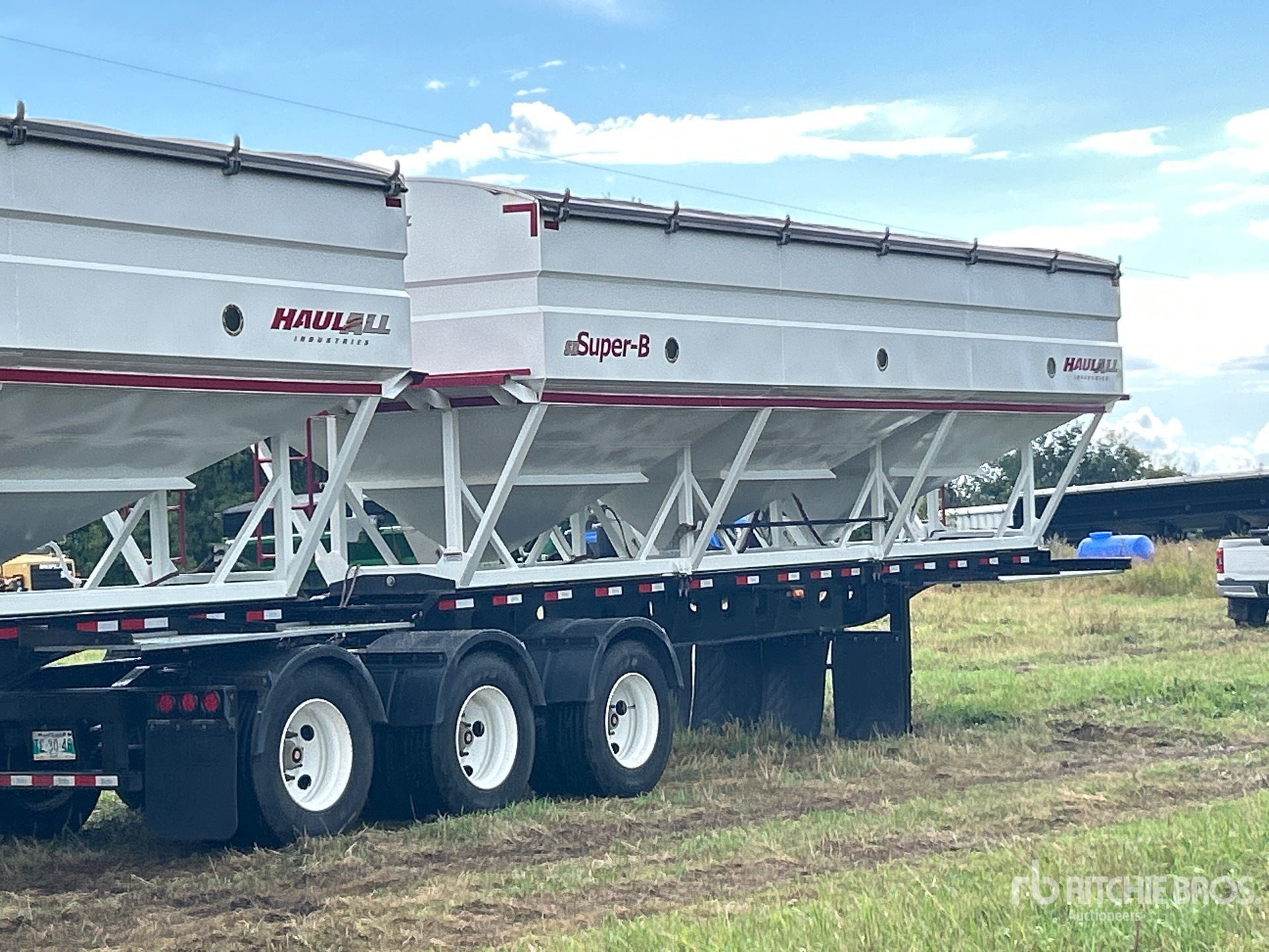 Haul-All 27 FT TRI/A SUPER B-TRAIN LEAD