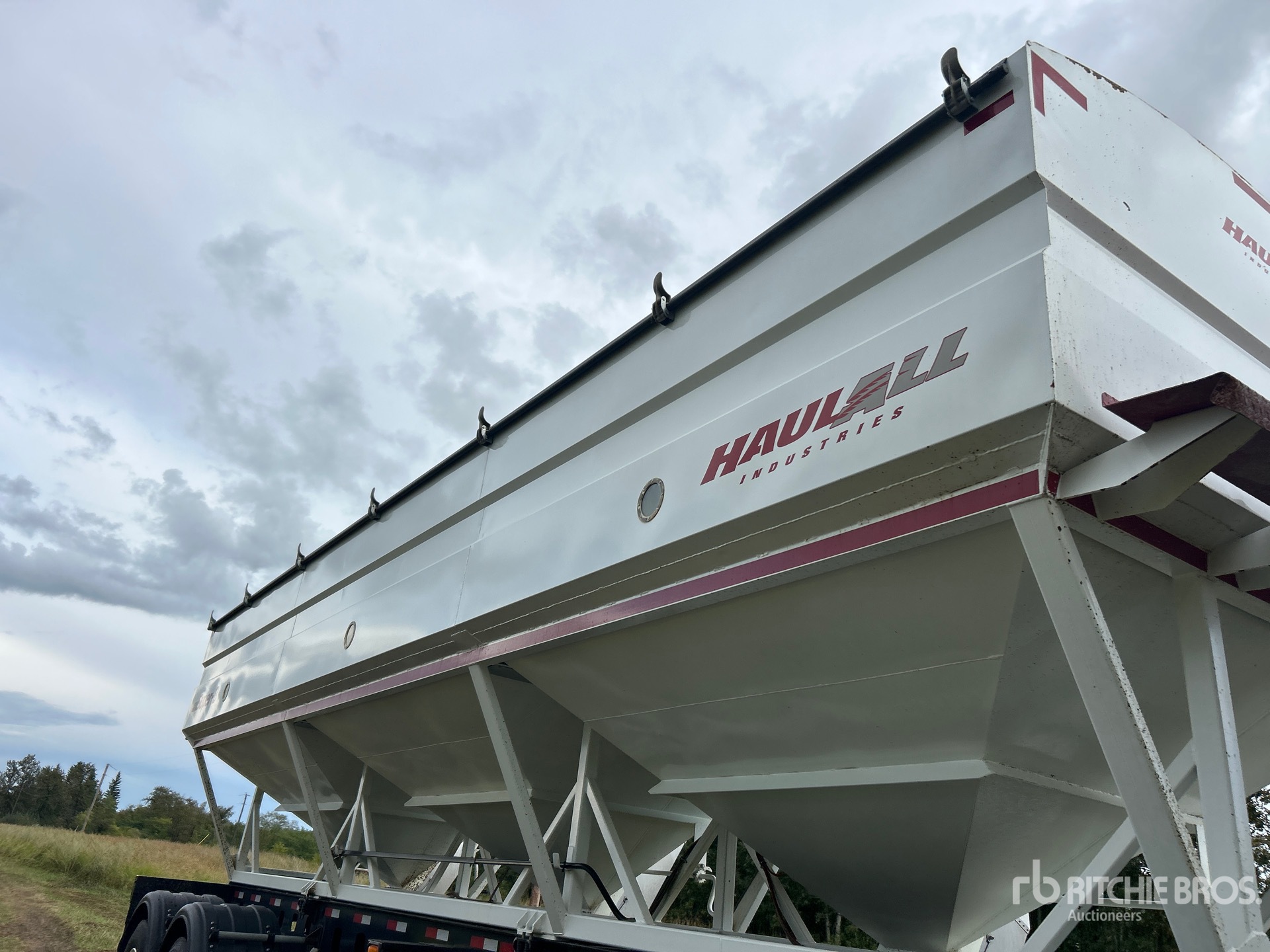 Haul-All 30 FT T/A SUPER B-TRAIN PUP