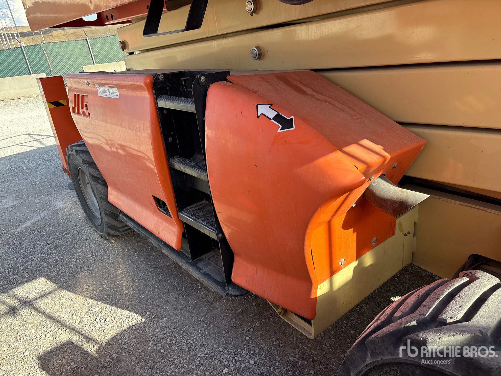 2015 JLG 4394RT
