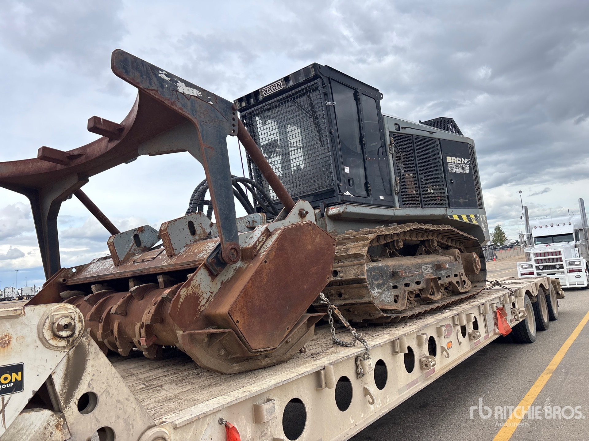 2015 Bron 590