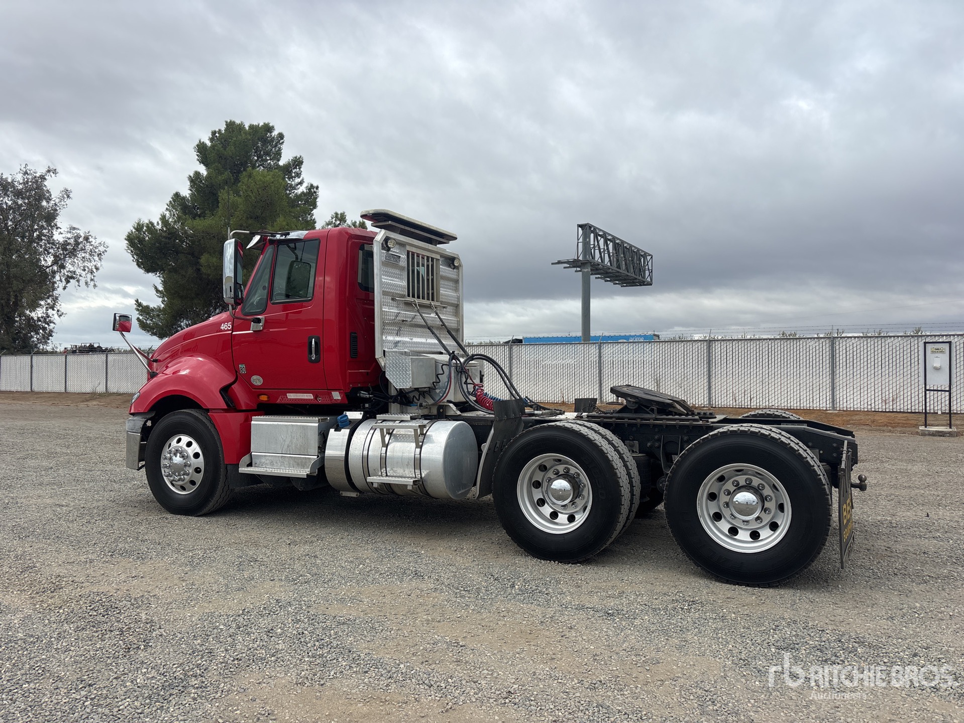 2017 International PROSTAR+ 122