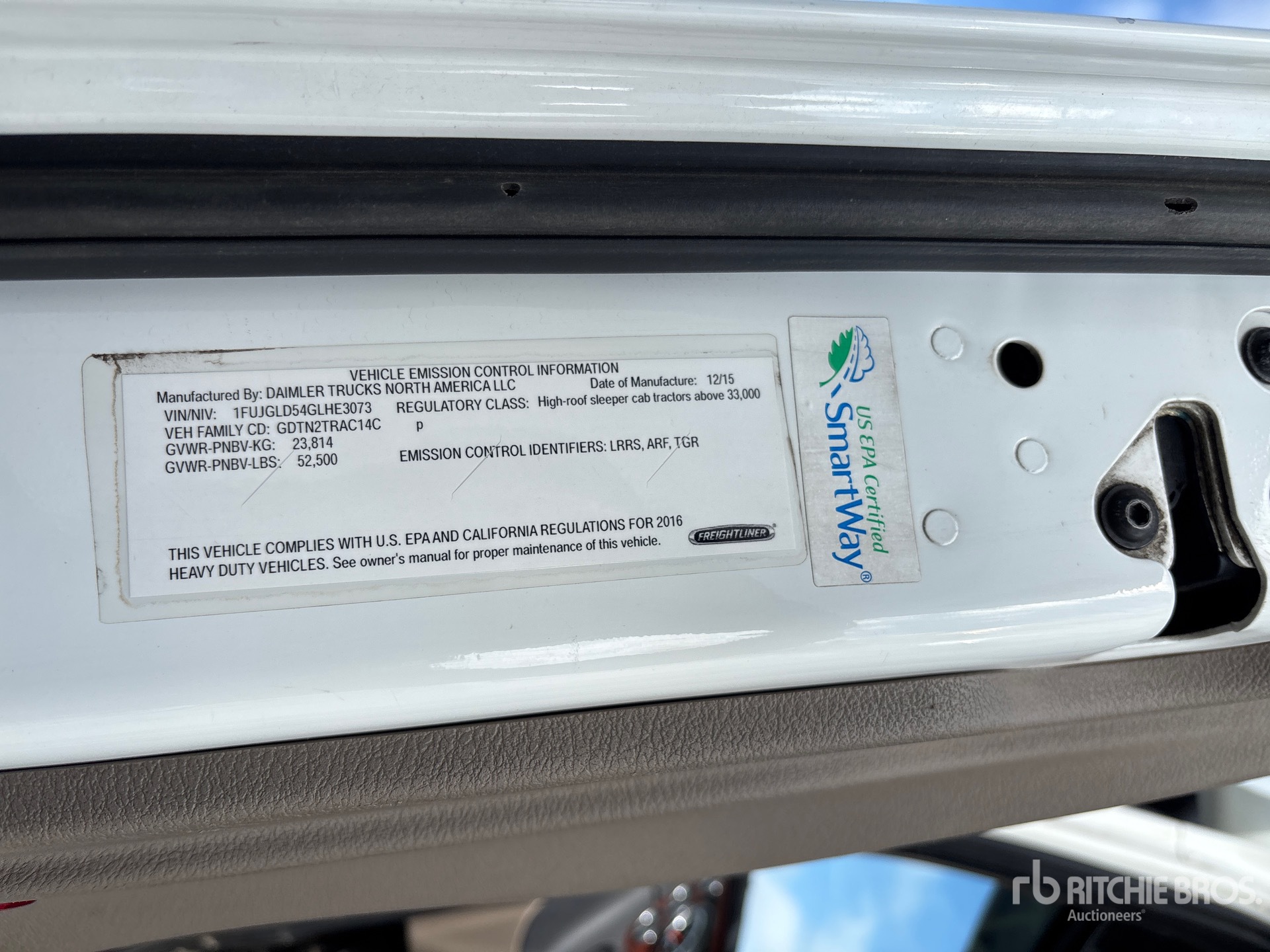 2016 Freightliner CASCADIA 125