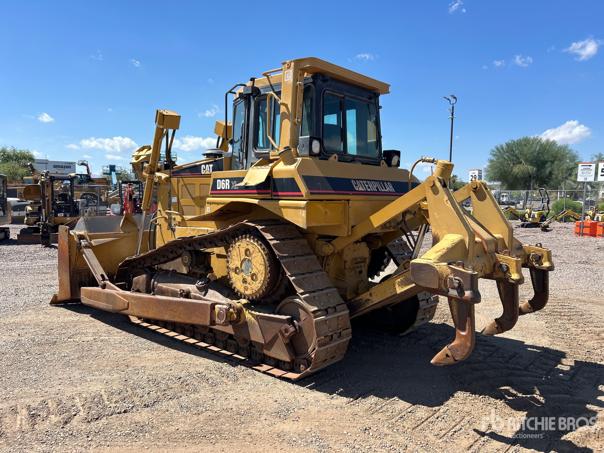 2004 Caterpillar D6R XL