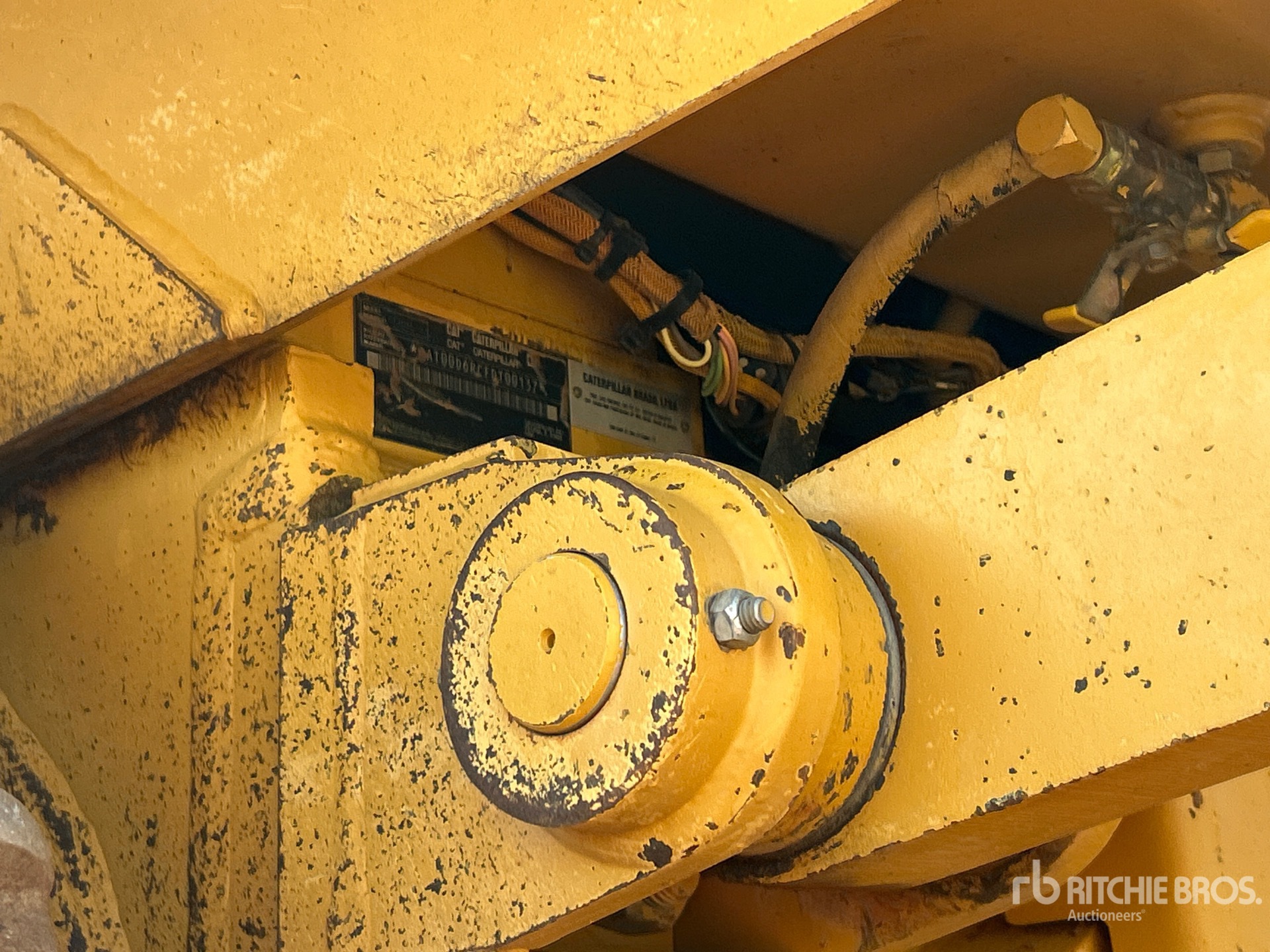 2004 Caterpillar D6R XL