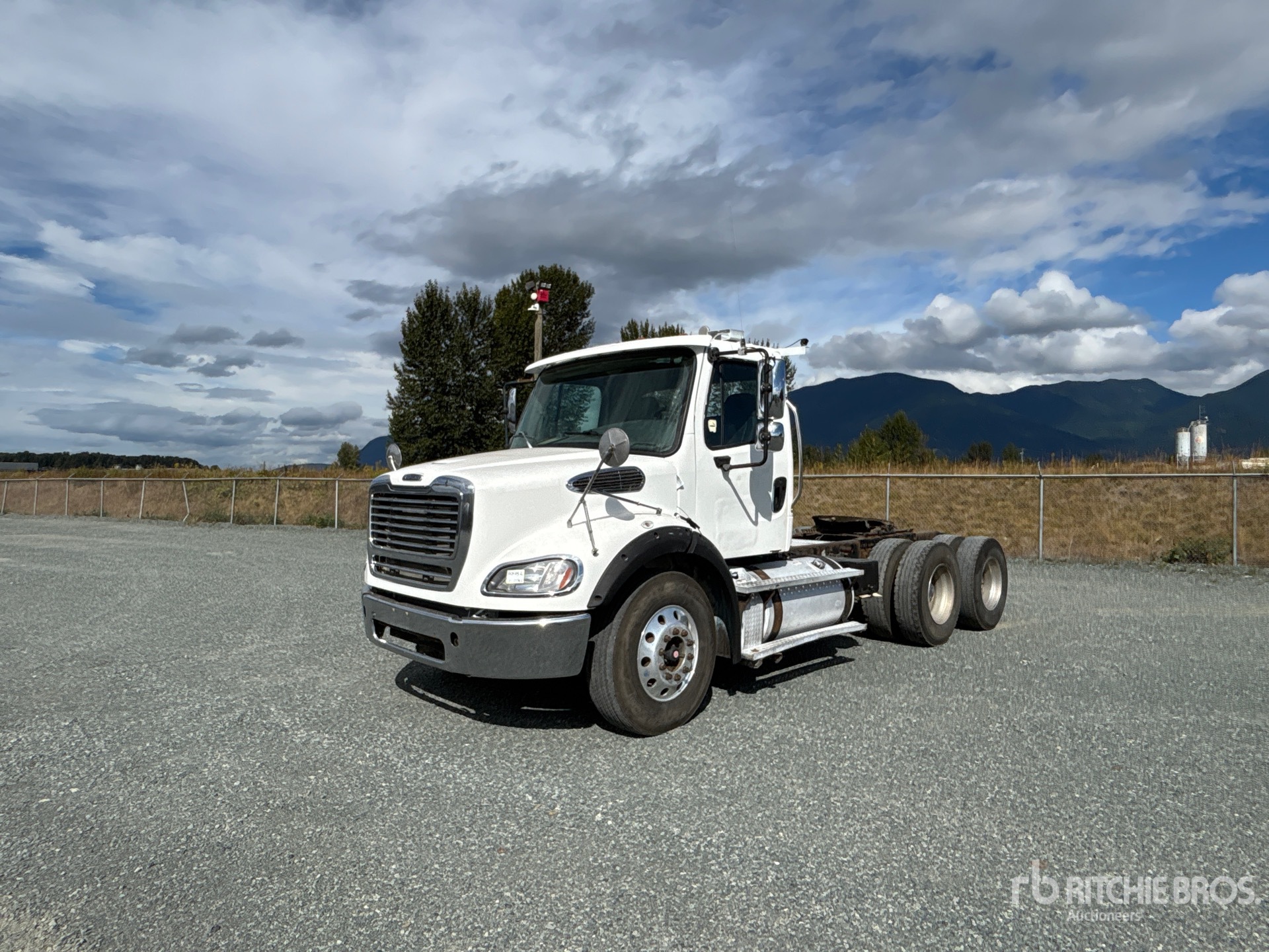 2014 Freightliner M2 112