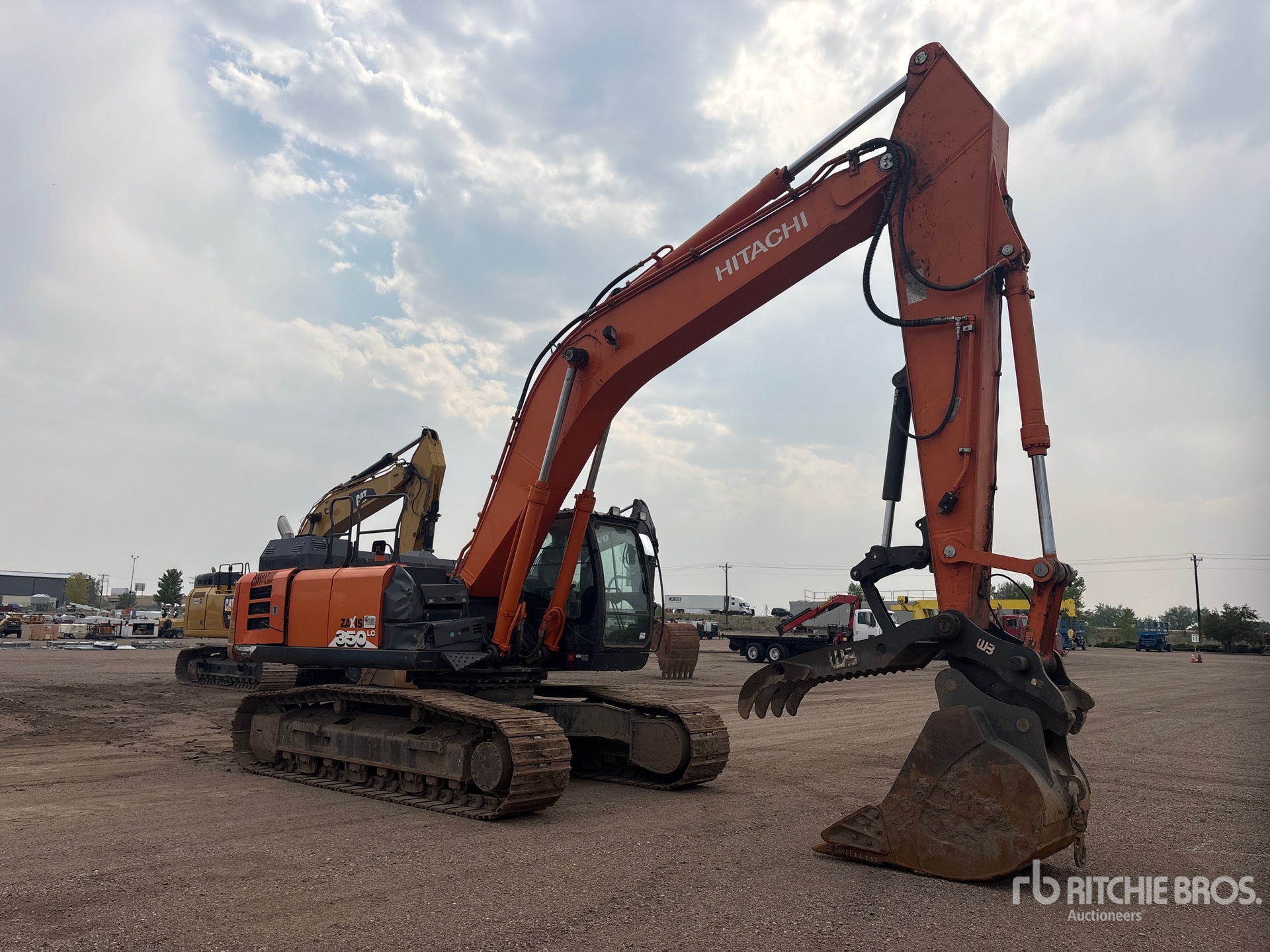 2017 Hitachi ZX350LC-6N